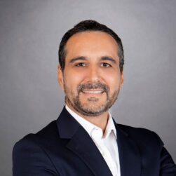 Dr. Olivier Carcuac